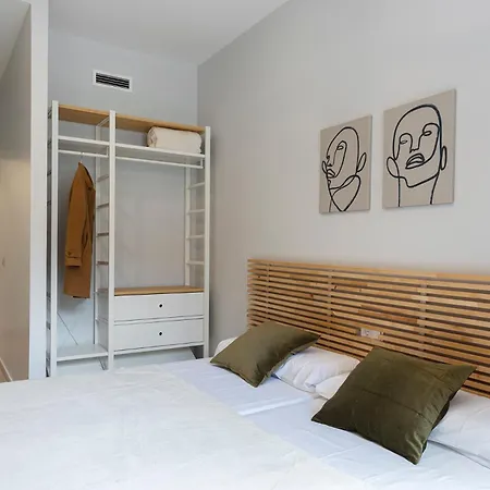 4235 - Ab Santa Coloma Iii Apartment *