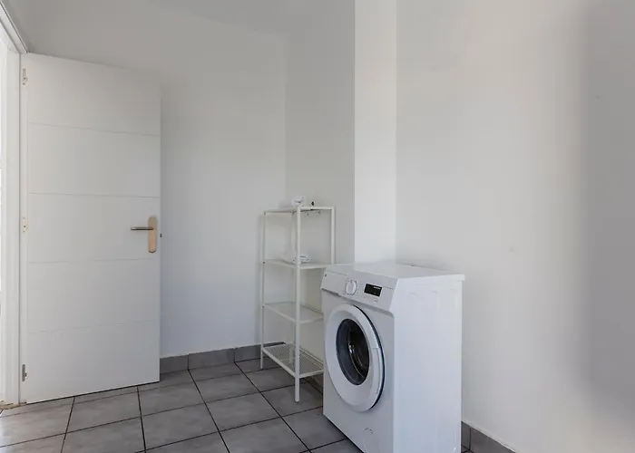 4235 - Ab Santa Coloma 3 B-i